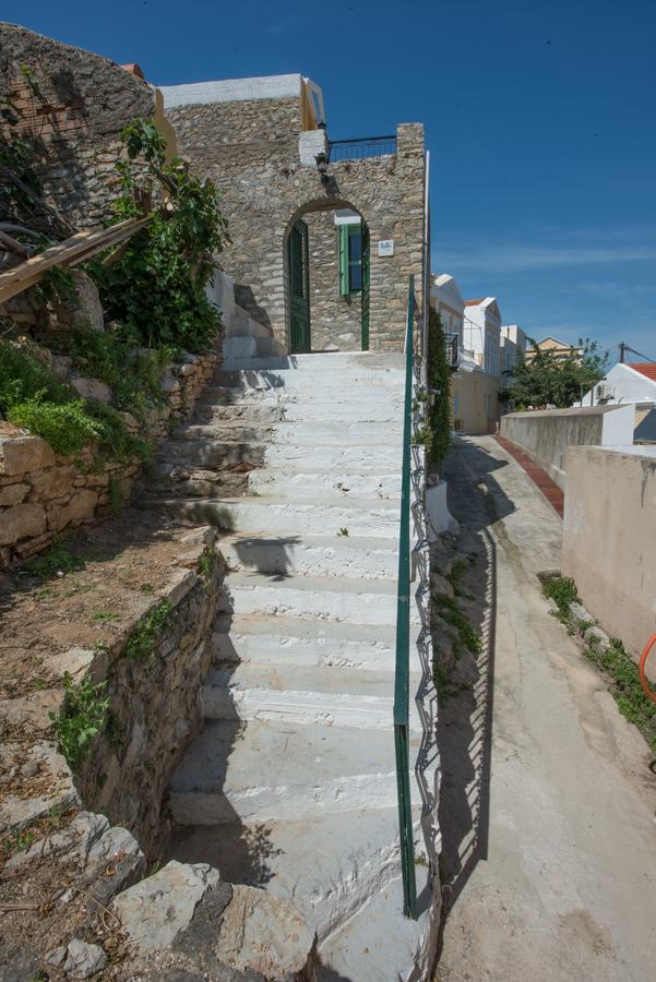 Kyklameno Apartment Symi Exteriör bild